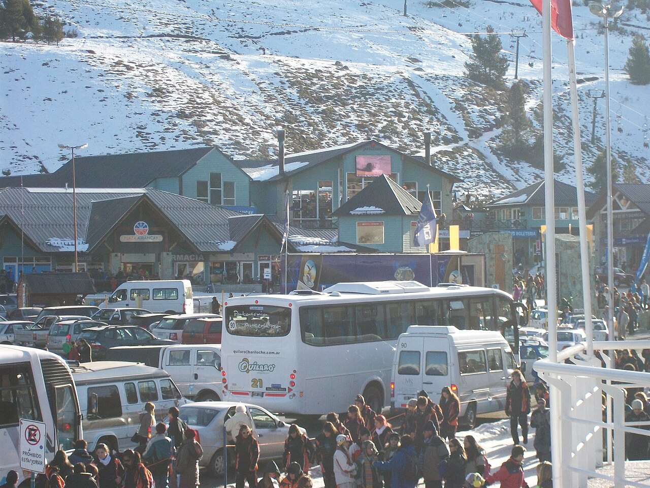 En invierno — Nieve en familia